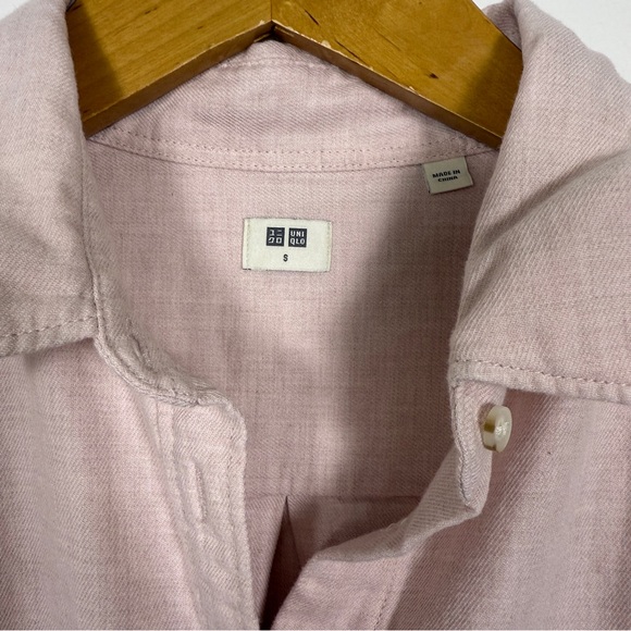 Uniqlo Pink Button Front Collared Shirt 100% Cotton Small Classic Minimalist - Picture 2 of 6